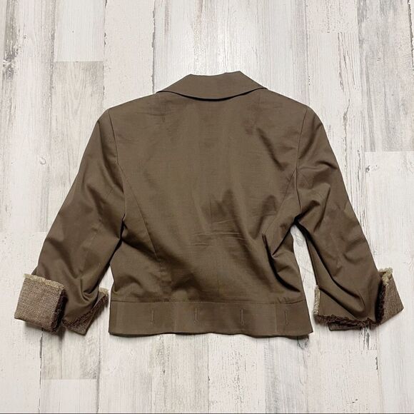 Escada Oak Virgin Wool Cropped Blazer - Picture 4 of 11